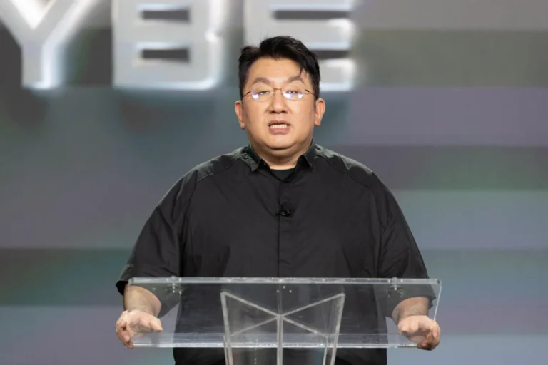 HYBE Chairman Bang Si-hyuk Faces Renewed Scrutiny as Warrant Request Rejected Amidst Insider Trading Allegations