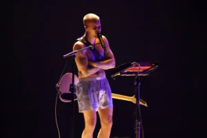 Justin Bieber Delivers Intimate, Nostalgia-Driven Headlining Performance at Coachella, Signifying a Pivotal Career Re-evaluation