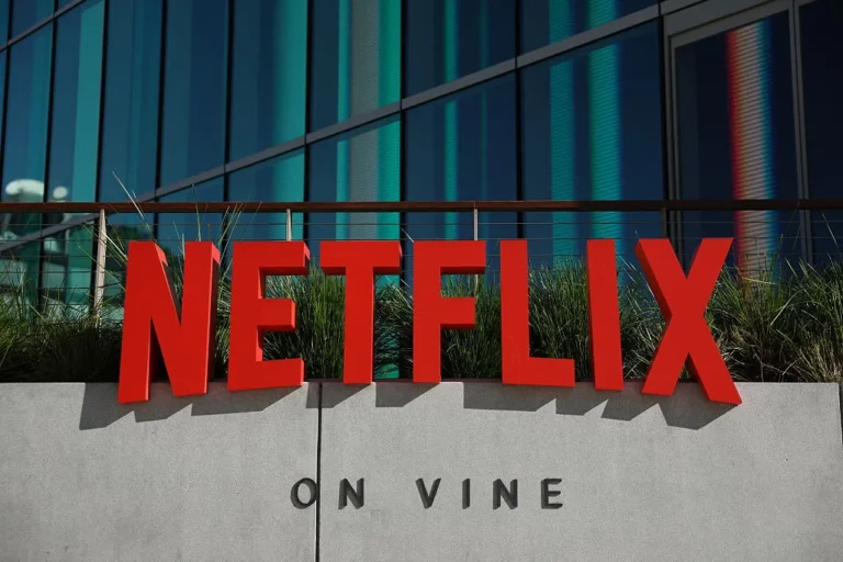 Netflix Signals Strategic Shift as Failed Warner Bros. Discovery Bid Sharpens Merger and Acquisition Ambitions