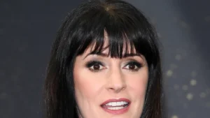 Paget Brewster Issues Public Apology After Scathing Criticism of Screenrant Critic Over "Criminal Minds: Evolution" Review