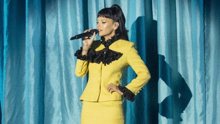 Lily Allen Adjusts North American ‘West End Girl’ Tour, Shifting from Arenas to Intimate Theaters Amidst Industry Scrutiny