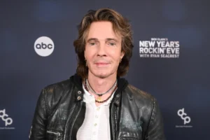 Rick Springfield Recalls 1968 Vietnam War Experience and Taking a Life During Recent Podcast Appearance