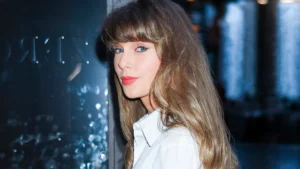 Dakota Johnson ‘SNL’ Monologue Live From New York … It’s Taylor Swift!!!
