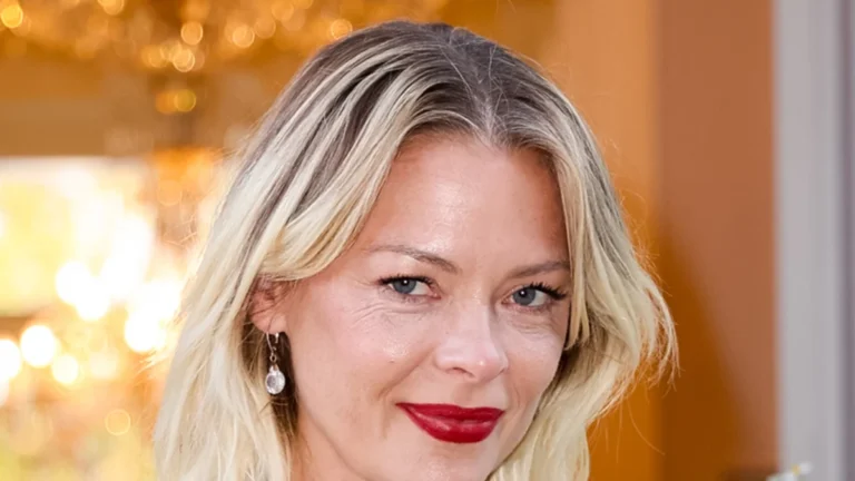 Jaime King Officially Single After Divorce Finalized