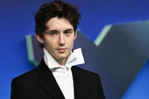 Troye Sivan’s She’s the Best Dominates Billboard New Music Poll with 56 Percent of the Vote